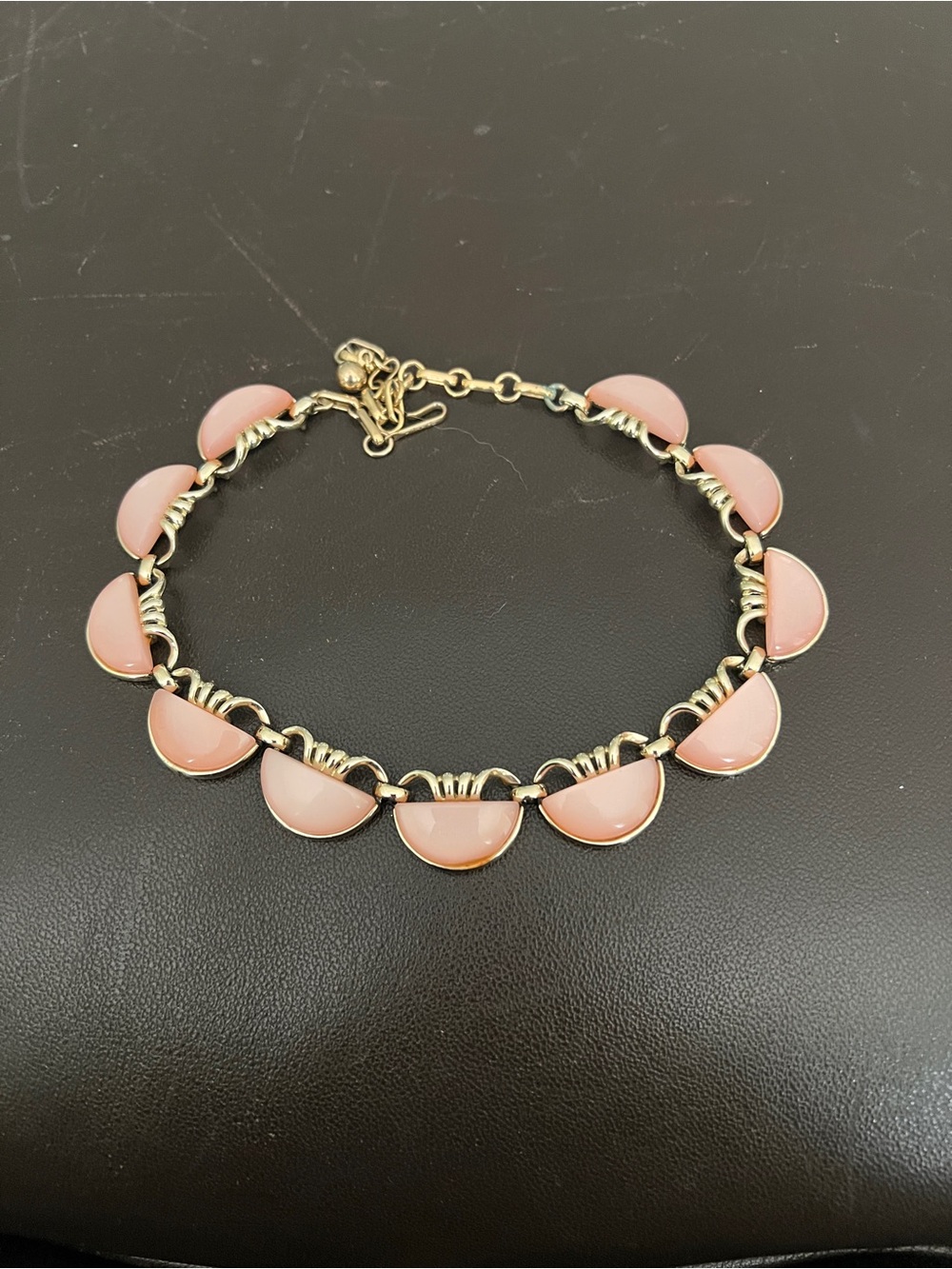 STUNNING VINTAGE ESTATE MCM SIGNED CORO PINK THERMOSET 16.5" NECKLACE!